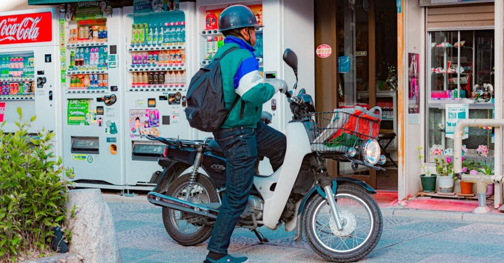 コンビニでのハロウィンスイーツ入荷タイミングの違いを説明するイメージ図