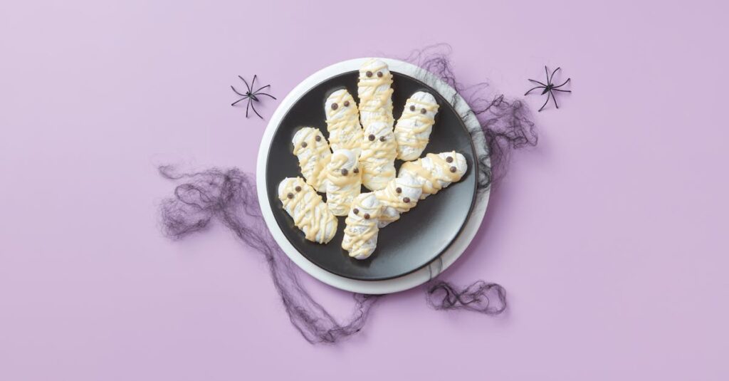 くすみカラーとゆるホラーを組み合わせた2025年のインスタ映えハロウィンスイーツ