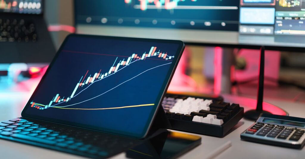 ブラックフライデーで価格履歴ツールを使って最安値を見極める様子