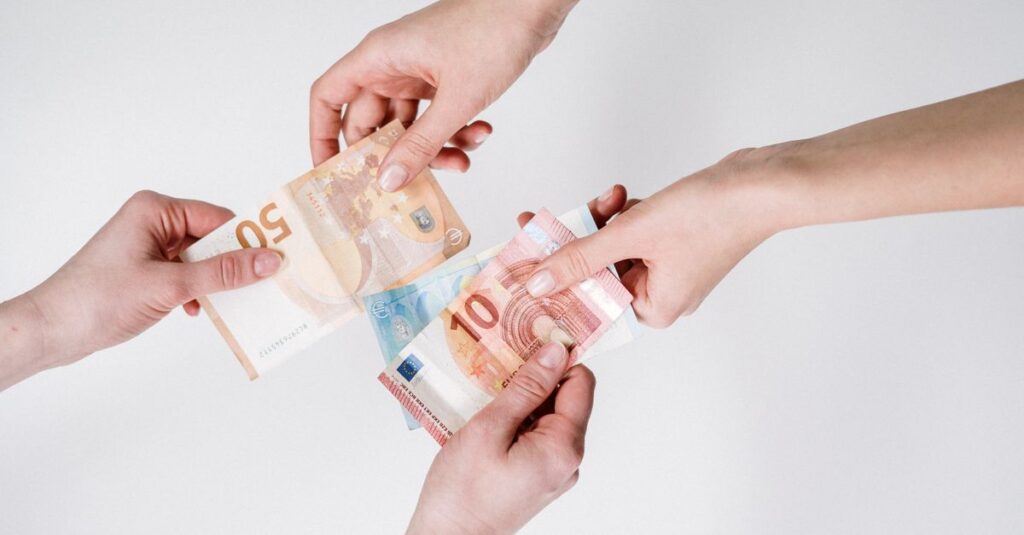 クレジットカードとECとアプリの三重取りでポイントを最大化する買い物方法