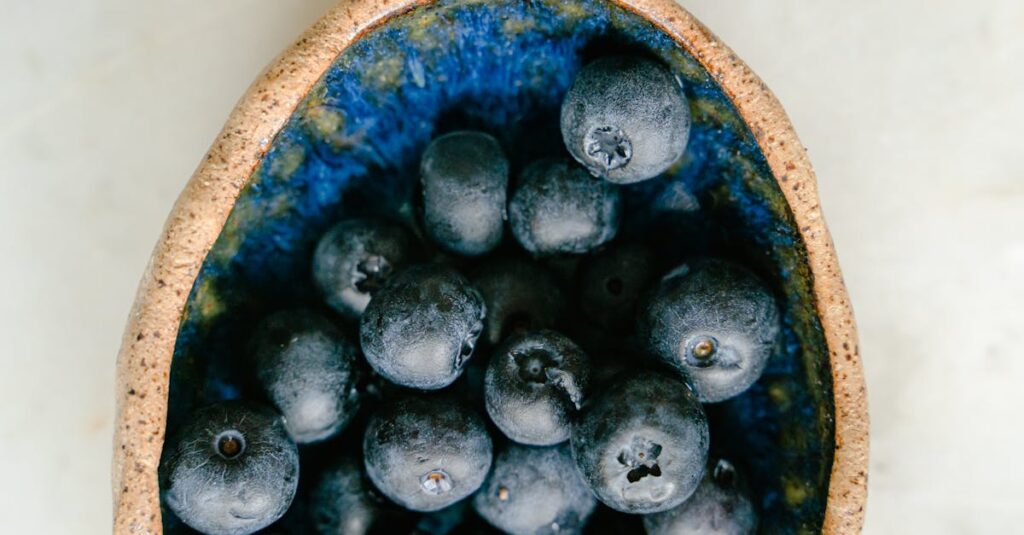 朝一の初売りセールに並ぶ人々の様子を表現する画像