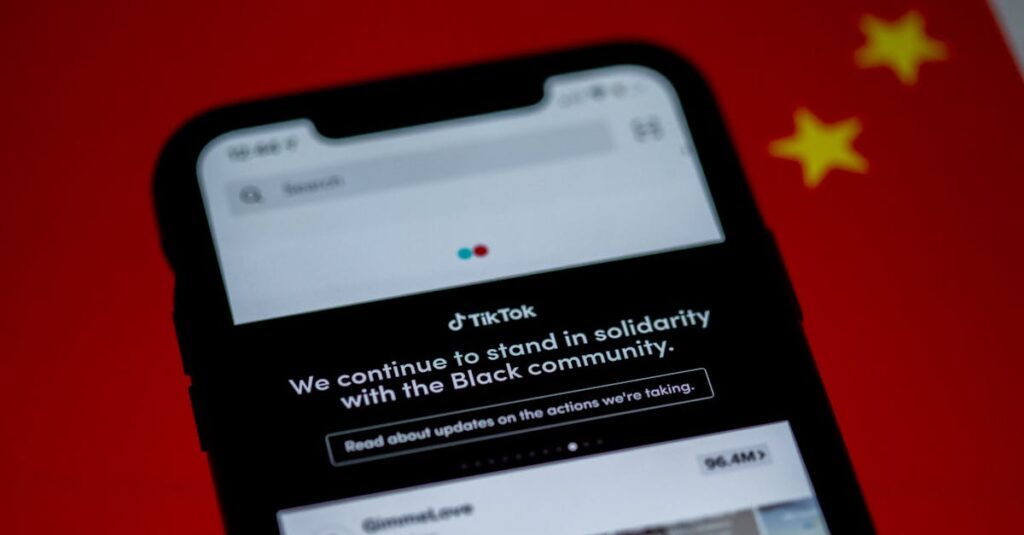 ブランド公式アプリやLINE登録でクーポンを受け取っているスマホの画面