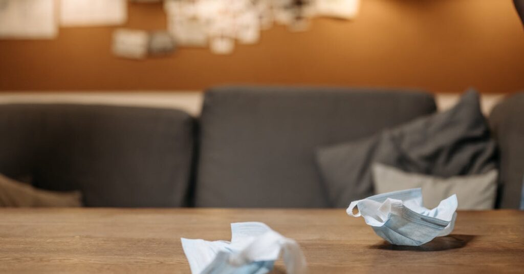 ブラックフライデーで購入した未使用商品をメルカリで出品する様子