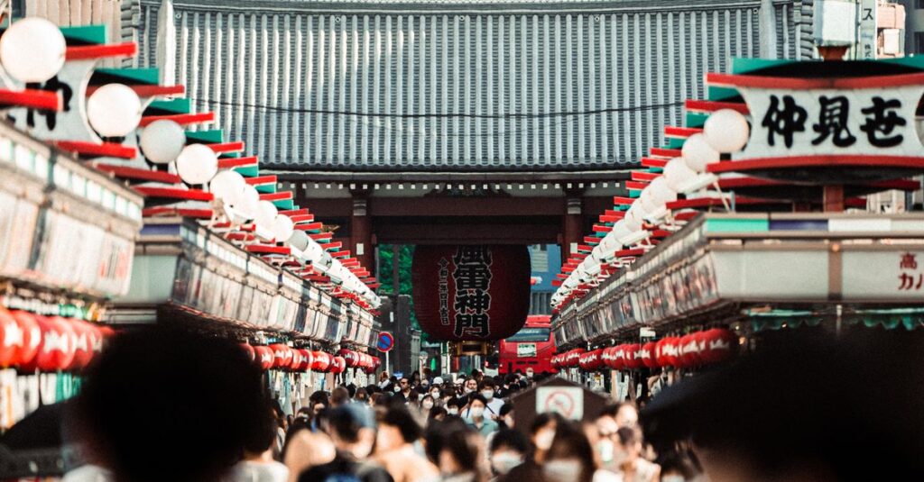 年末年始の国内旅行中にストレスなく快適に過ごすための工夫を紹介するイメージ
