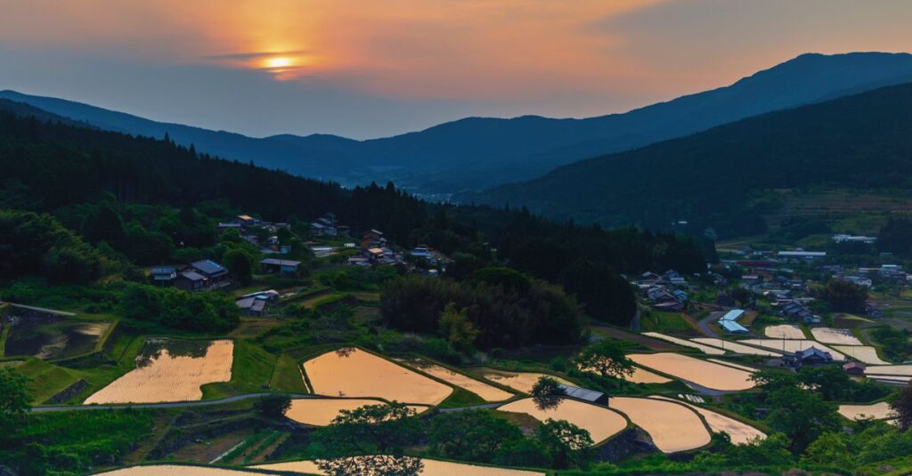 蔵王山展望台から眺める三河湾の夜景